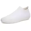 Sapatos masculinos tênis de malha respirável sapatos casuais plus size tênis leves meias deslizamento em apartamentos sapatos de caminhada macios