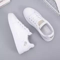 Sapatos casuais de couro pu para mulheres, tênis brancos bordados, sapatos com cordões de flores respiráveis, nova moda, 2024 - Wolf Magazine