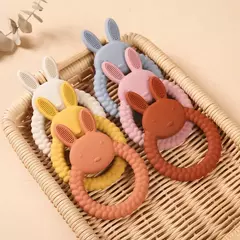 Imagem do Bebê silicone dentição anel, coelho dos desenhos animados, roedor, comestível, acessórios diy, brinquedos molares, chocalho, 1pc
