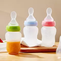 Baby's BPA Free Toddlers Training Feeding Colher de silicone macio ponta forma alimentador de mamadeira Gadgets de bebê Utensílios de bebê na internet