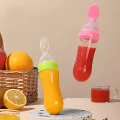 Recém-nascido Silicone Squeezed Milk Bottle, Food Grade, Training Spoon, Baby Grain, Supplement Alimentador, Seguro e Prático - Wolf Magazine