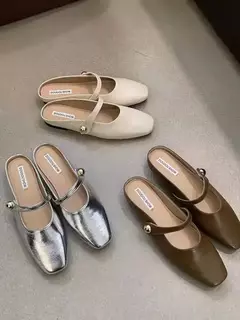 Chinelos de couro macio com alça de fivela prateada, sapatilhas casuais, sapato de mulas brilhantes, dedo do pé, metálico, elegante, moda, 2024 - comprar online