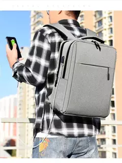 Mochila camuflada de várias camadas para homens, grande capacidade, esportes ao ar livre, caminhadas e camping