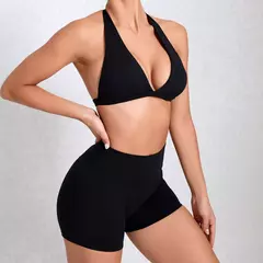Imagem do Sportswear por atacado para mulheres, sutiã esportivo e shorts outfit, roupas de ioga, kit de roupas fitness, push up treino Activewear, vermelho, 2024