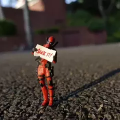 Anime deadpool figura de ação decoração interior do carro brinquedos sentado modelo x-men mini estatueta pingente acessórios do carro crianças presente - Wolf Magazine
