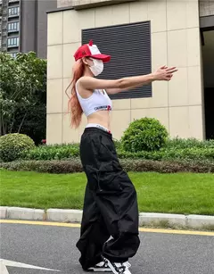Imagem do Y2k pára-quedas calças pretas mulheres hippie streetwear bolsos grandes calças de carga harajuku perna larga baggy sweatpants