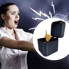 Imagem do 1-3 pçs natal interessante brincadeira presente dedo médio na caixa surpreendente piada brinquedo criativo spoof mão gesto mordaça presente para casa