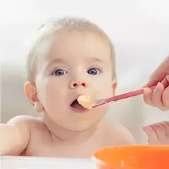 Colher de alimentação de silicone macio do bebê, utensílios de treinamento infantil, colher de comida complementar macia, talheres do primeiro estágio