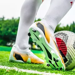 Sapatos de futebol FG TF para homens, botas antiderrapantes, grampos de treinamento ao ar livre, tênis de futsal, calçado esportivo infantil - comprar online