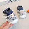 Sapatos de malha respirável para recém-nascido, meias infantis, fundo macio, antiderrapante, menino e menina, 0 a 5 anos, verão