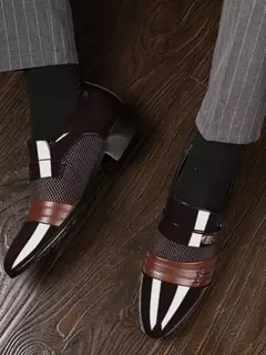 Sapatos de encochonamento de couro masculino, moda Oxfords, ternos clássicos de negócios, sapatos novos, 2020