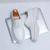 Sapato de couro branco Oxford masculino, vestido de casamento formal de luxo, fundo grosso, mocassins casuais, original, inteiro