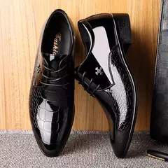 Imagem do Sapatos de couro italiano para homens, sapatos Oxford para casamento, vestido de dedo apontado, clássicos Derbies, sapatos luxuosos, plus size 38-48, mais novos