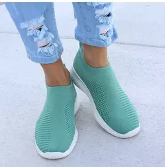 Imagem do 2024 novos sapatos casuais moda tênis para mulheres andando cor sólida tênis feminino deslizamento em meia senhoras sapatos planos mulher