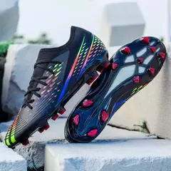 Sapatos de futebol antiderrapante ultraleves para homens, tênis de futebol, chaveiros, alta qualidade, TF, FG, relvado, treinamento - Wolf Magazine