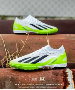 Imagem do Tênis de treinamento interno profissional para homens, sapatos de futebol originais, botas de campo, ao ar livre, grampos sociais, rápidos