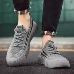 Tênis de malha respirável masculino, leve, confortável, meias antiderrapantes, sapatos esportivos e de lazer, tendência, verão