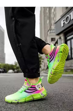 Tênis de corrida respirável para homens e mulheres, tênis antiderrapante para casal, calçados casuais para caminhada, calçados coloridos, flexíveis, na moda, 2024 - loja online