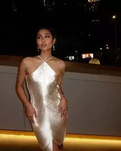 Mini vestido com decote em v para mulheres, Halterneck, Cortar o vestido curto, Decoração assimétrica com borla, Vestidos Patchwork, Moda elegante - Wolf Magazine