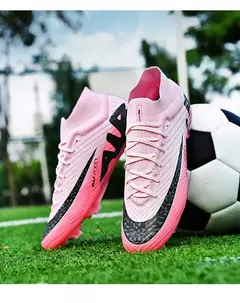 Sapatos de futebol ultraleves antiderrapantes interiores para homens, grampos profissionais, treinamento de grama, tênis original, botas de futebol