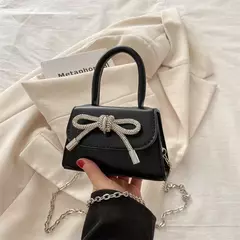 Mini bolsa de ombro monocromática para mulheres, design de arco, couro PU, aba, bolsas crossbody, bolsa de corrente, bolsas femininas, moda, 2024