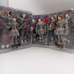 NECA Pennywise Joker Action Figure Toy Doll Horror Halloween Presente de Natal Ornamento de estante de 18 cm