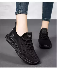 Sapatos esportivos respiráveis para mulheres, tênis casuais, mocassins com renda, malha de malha, moda feminina, marca designer, 2024