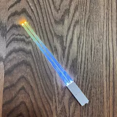 Tema StarWar reutilizável lavável e destacável Sushi Chopsticks, sabre de luz LED, pauzinhos chineses luminosos, utensílios de cozinha, 1 par na internet