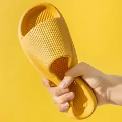 Chinelos antiderrapantes de banheiro para homens e mulheres, confortáveis sandálias ao ar livre, flip-flop de praia, sola macia, eva, leve, nova moda, verão na internet