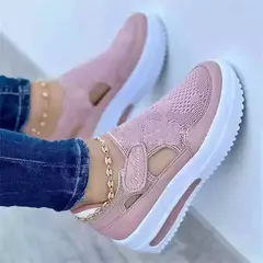 Tênis respiráveis Hollow Out para mulheres, calçados esportivos leves, plataforma antiderrapante, sapatos de cunha de cor sólida, moda casual - comprar online