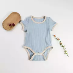 Unisex manga curta cor sólida macacão, roupas de bebê, splicing e cores contrastantes, novo, 0 a 2 anos
