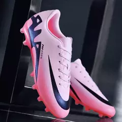 Sapatos de futebol ultraleves longos dos homens, grampos respiráveis, botas de futebol indoor, tênis de treinamento, venda quente, novo, transporte da gota - comprar online