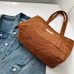 Bolsa de ombro grande para senhoras, sacola de veludo na moda, bolsa monocromática com bolso frontal - comprar online