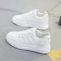 Calçado casual feminino, tênis de couro liso com renda, tênis gump feminino de fundo plano, nova moda, verão de alta qualidade - comprar online
