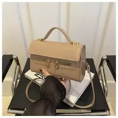 Bolsa mensageiro de ombro retrô versátil para mulheres, nicho, alta qualidade, portátil, pequena, quadrada, além de fronteiras, verão, nova, 2022 na internet