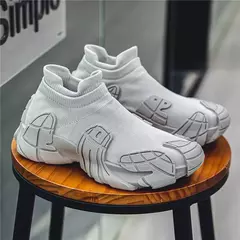 Tênis respiráveis para homens e mulheres, meias de tecido voador, sapatos casuais, tendência de personalidade, novo