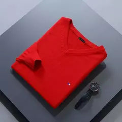 Camisola de cashmere manga comprida masculina com decote em v, pulôveres masculinos padrão, saltadores de tricô, roupas monocromáticas, venda quente na internet