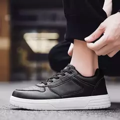 Imagem do YRZL-Sapatilhas brancas confortáveis para homens e mulheres, sapatos casuais, sapatos de caminhada leves, tênis, plus size 36-47