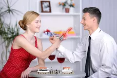 Tema StarWar reutilizável lavável e destacável Sushi Chopsticks, sabre de luz LED, pauzinhos chineses luminosos, utensílios de cozinha, 1 par - Wolf Magazine
