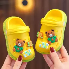 Chinelos bonitos dos desenhos animados das crianças com solas macias, Baby Bags Sapatos perfurados, Home and Baby Sandals na internet