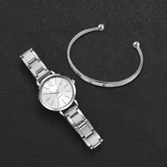 Imagem do Relógio de quartzo em aço inoxidável feminino, bracelete de amor simples, moda casual, estilo de uso, conjunto 2 peças