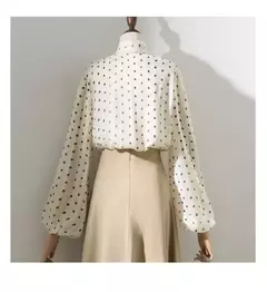 Imagem do Blusa bege de bolinhas com decote e arco, elegante camisa de chiffon, manga comprida, solta, moda coreana, roupas femininas, tops, primavera, 2021