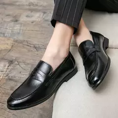 Mocassins de couro genuíno masculino, sapatos de negócios, vestido de noiva, moda casual, centavo, macio - comprar online