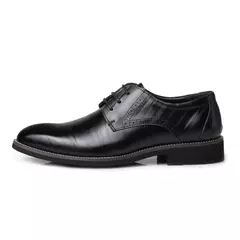 Sapatos masculinos de couro casual, sapatos luxuosos, sapatos sociais masculinos, designer britânico de ponta pontiagudos, marrom suave, negócios de casamento