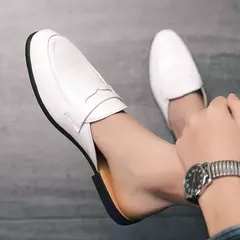 Imagem do Nova Chegada All-match Muller Sapatos Homens Moda De Couro Metade Chinelo Homens Verão Mocassins Flats Chinelos para Sapatos Dos Homens Ao Ar Livre