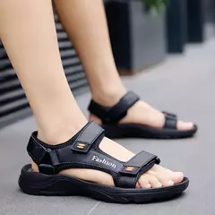 TAFN-Sapatos de praia grandes, chinelos personalizados com sola macia, sandálias de couro respirável, verão, novos na internet