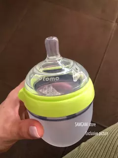 Garrafa de silicone para crianças, BPA Free Feeding Bottle para crianças, Verde e rosa, 5 oz e 8 oz, 2 pacotes na internet