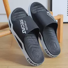 Imagem do Chinelos de verão para homens e mulheres, sandálias antiderrapantes para banheiro, interior e casa, sapatos de casal na moda