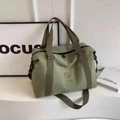 Saco de ginástica casual de grande capacidade para mulheres, bolsa de ioga Crossbody Trendy Sports Handbag Bagagem de viagem de negócios - loja online