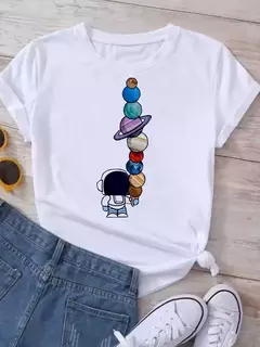 Imagem do Camiseta feminina casual de manga curta com gola redonda, streetwear feminina, tops vintage, camiseta Maycaur, estampada com planeta lunar, moda camisetas